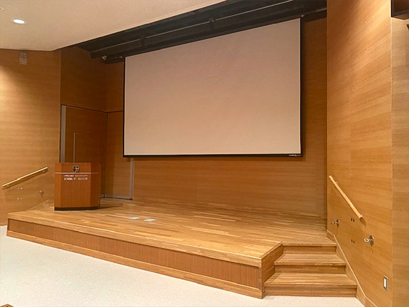 弘前大学医学部コミュニケーションセンター 大会議室
